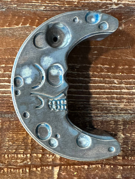 Moon Pipe